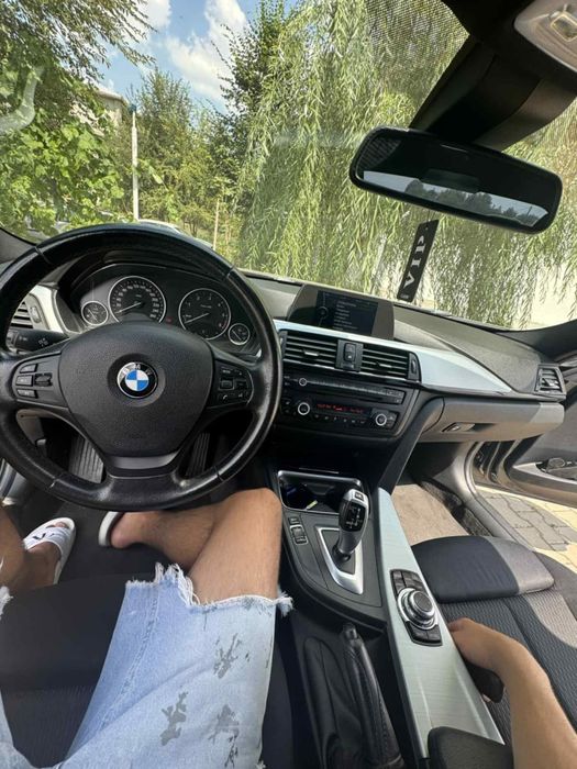 Vând BMW 320 F30