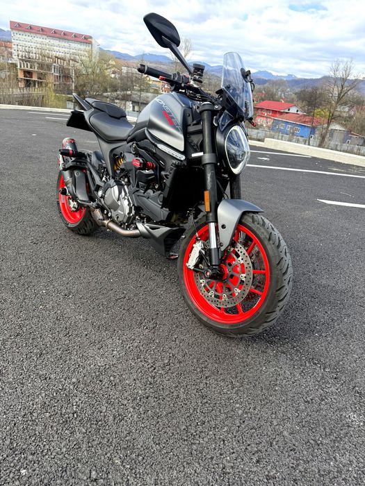 Ducati Monster 937 Plus