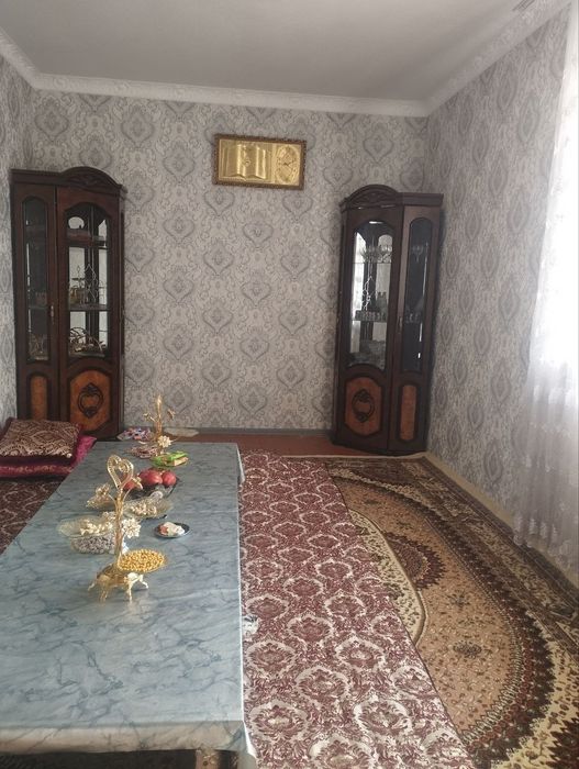 Жомбой марказида хокимият оркасида ховли сотилади