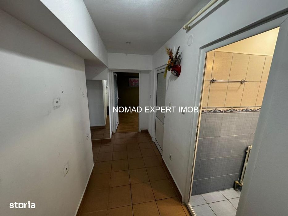 Apartament 3 camere 73,5 mp utili si balcon 7 mp zona Spital
