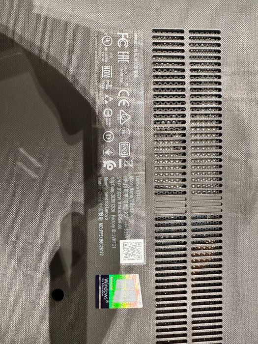 Lenovo noutbuk yengi xali ishlatilmagan narxini kelishamiz