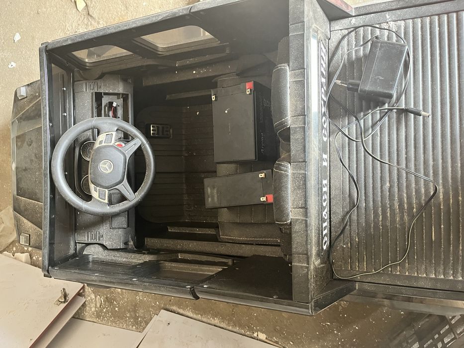 Продам детский электромобиль