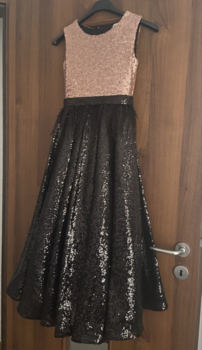 Rochiță elegantă pentru fetițe – 8 ani