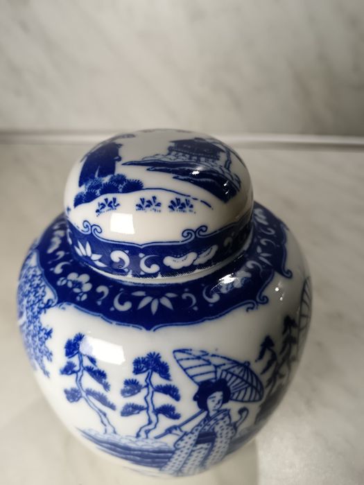 Джинджифилов порцеланов буркан за чай или подправки, двоен капак