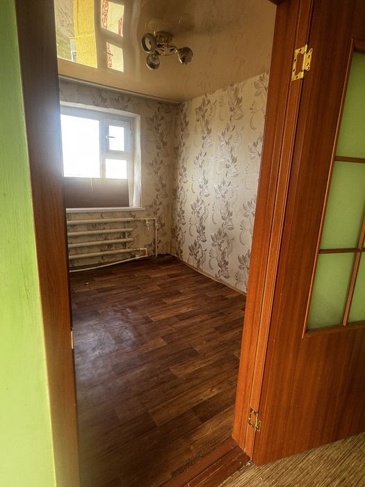 Срочно Продам 4 комнатную квартиру