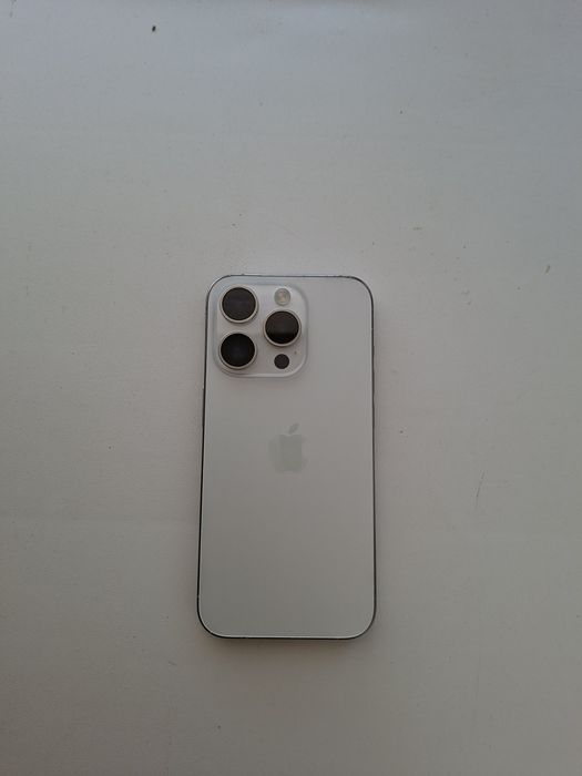IPhone 15 Pro в идеальном состоянии