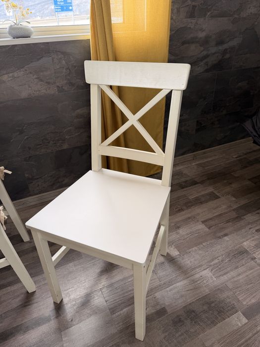 Продават се!Комлект маса със столове