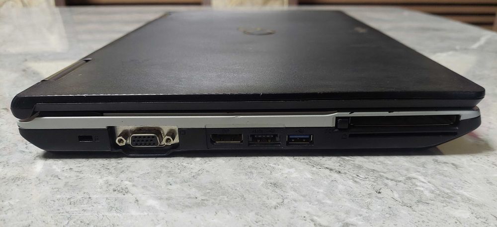 Лаптоп Fujitsu E751, 15,6", i5-2520M, 8GB RAM, 120GB SSD