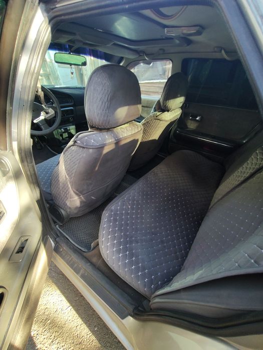 Продам срочно Мазду 626