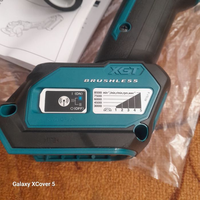 Ъглошлайф  Makita GA 022GZ-40V