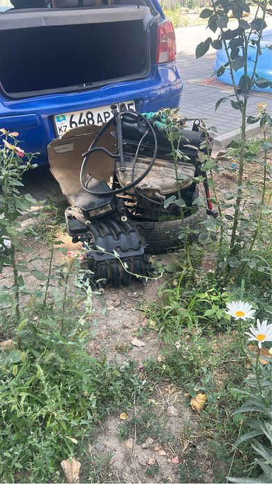 Продам двигатель на Гольф 4  1.6
