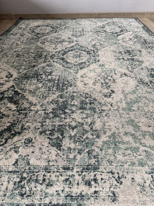 Продам ковёр от IKEA, состояние отличное.