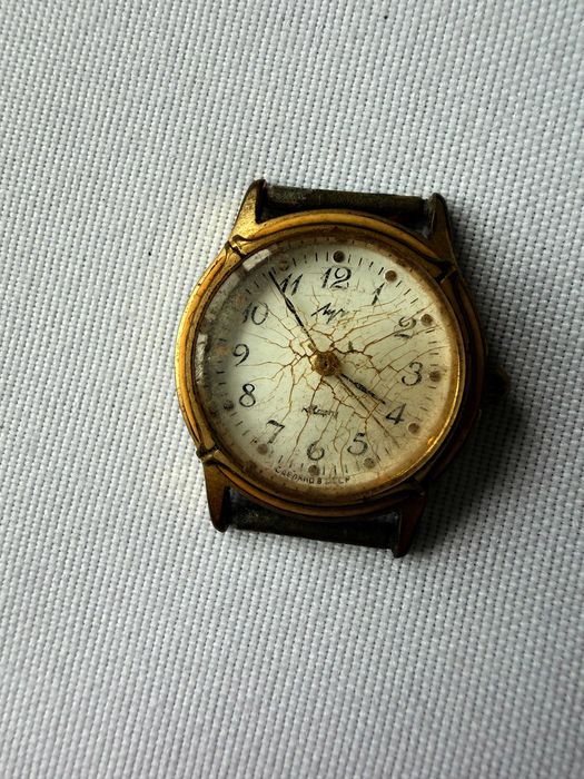 Стари часовници за части - Zaria, Лъч, Doxa, Cardinal, Citizen, Diesel