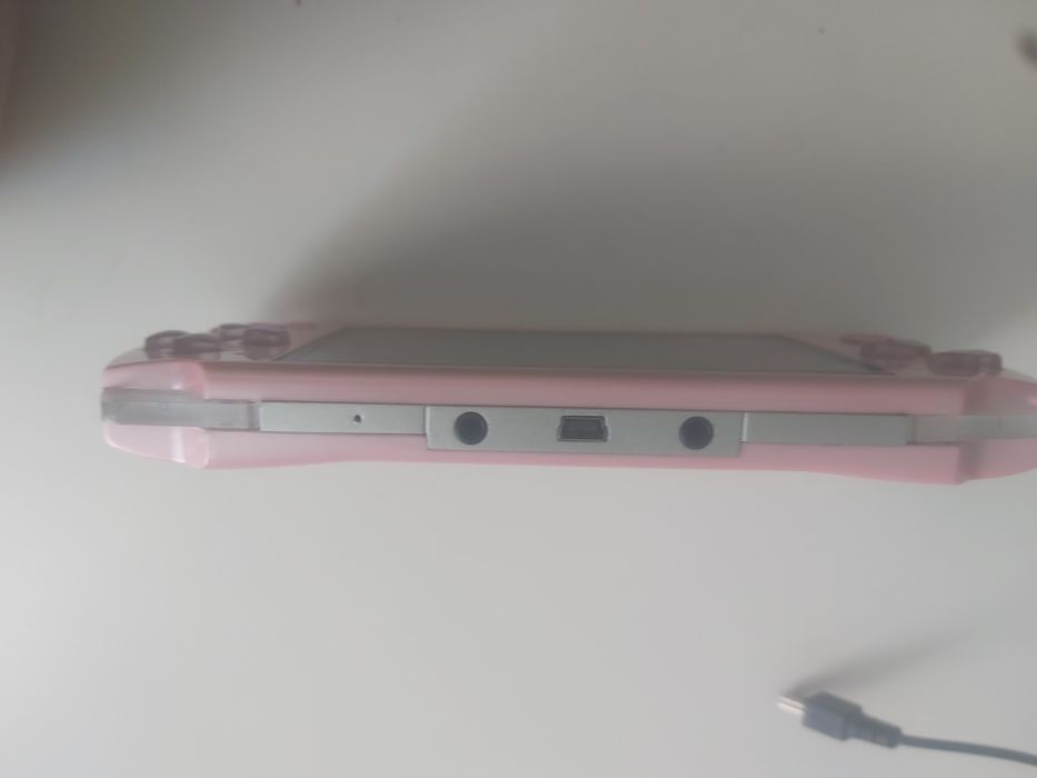 Продаю Sony PSP-3000,