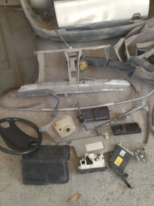 Запчасти на Ауди 80 б3