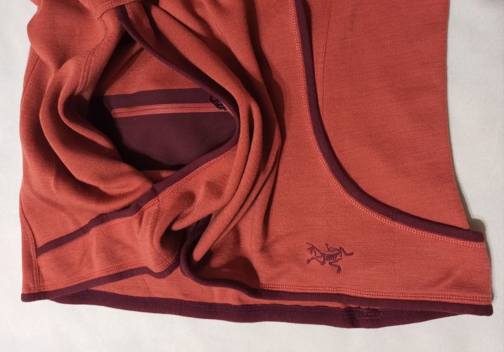 Arcteryx Emissary дамски суичър с вълна