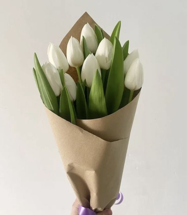 Тюльпаны с оформлением