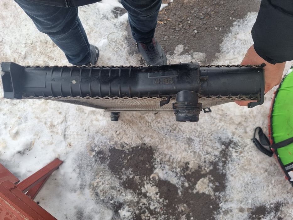 Радиатор на bmw e 39 m54