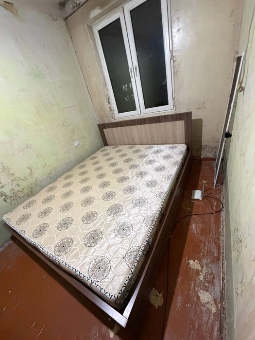 Продаю кровать . Делали под заказ