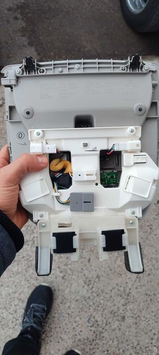 Плафон за Infiniti QX60