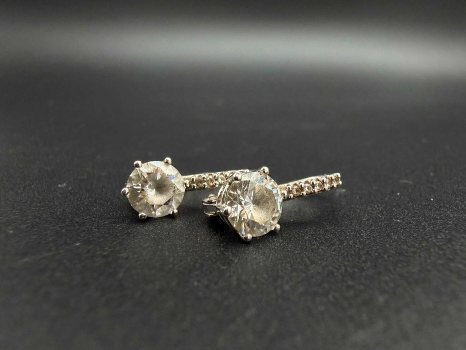 Dracula Amanet: Cercei de Aur: 2.62gr/18k.