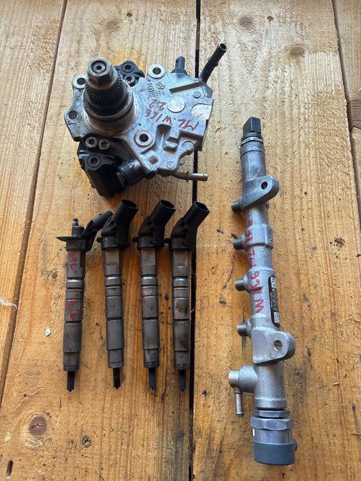 Kit/Set Injectie Combustibil Mercedes-Benz W166 2013-2019 2.2 -> 0445117035
