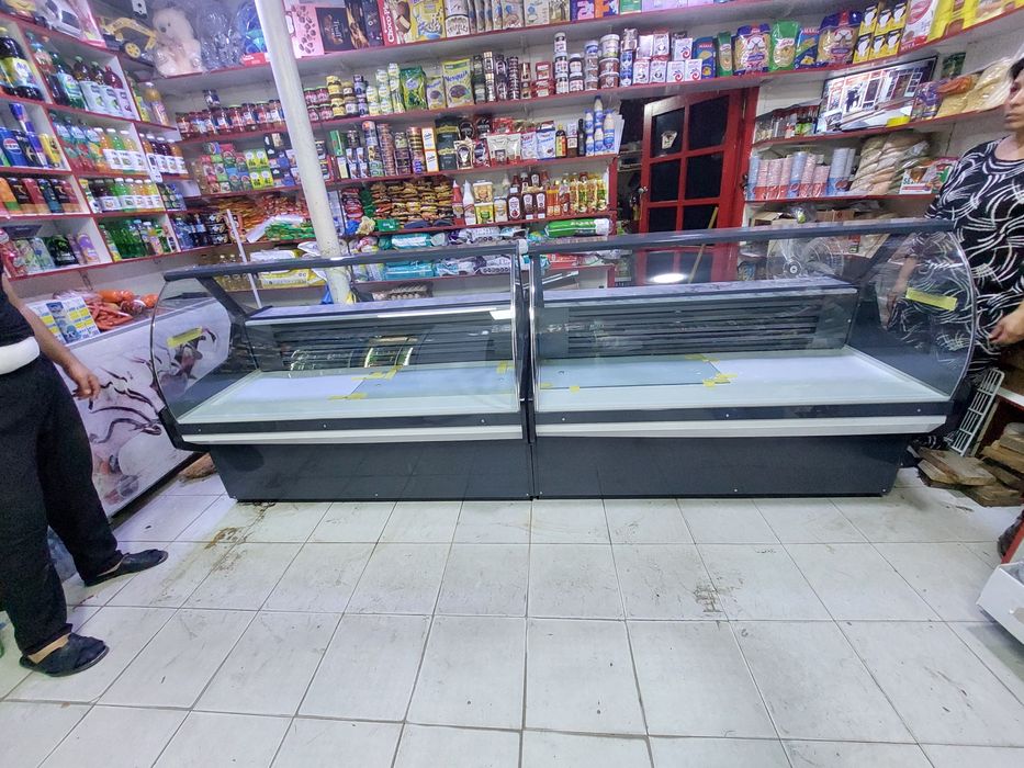 Витрина холодильник