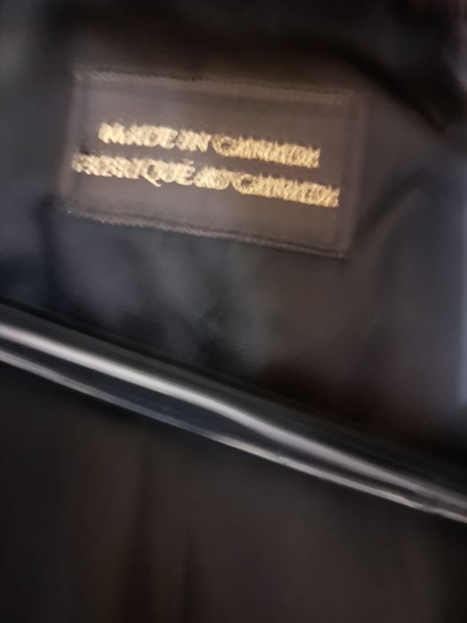 Vând haină de blană made în Canada din bizam