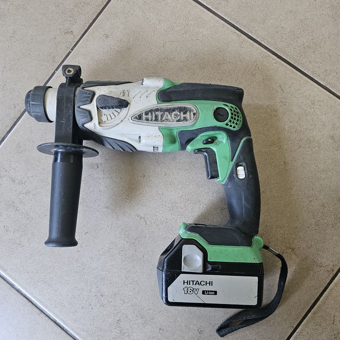 Masina gaurit cu percutie(burghiu) Hitachi(Hikoki) DH 18 DSL