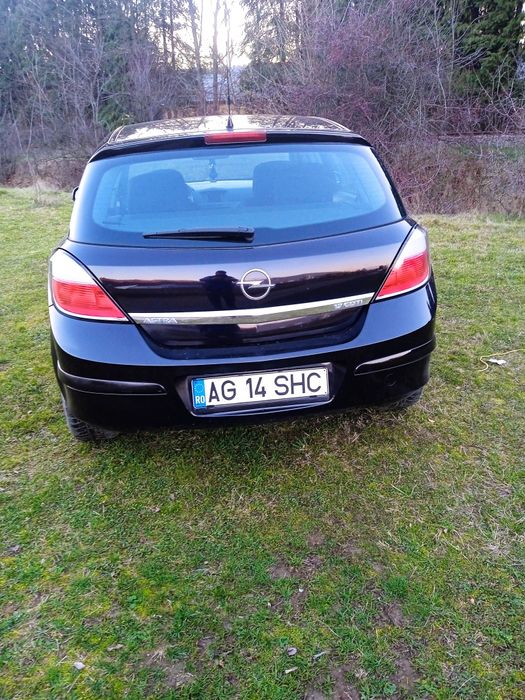 Vând Opel Astra H
