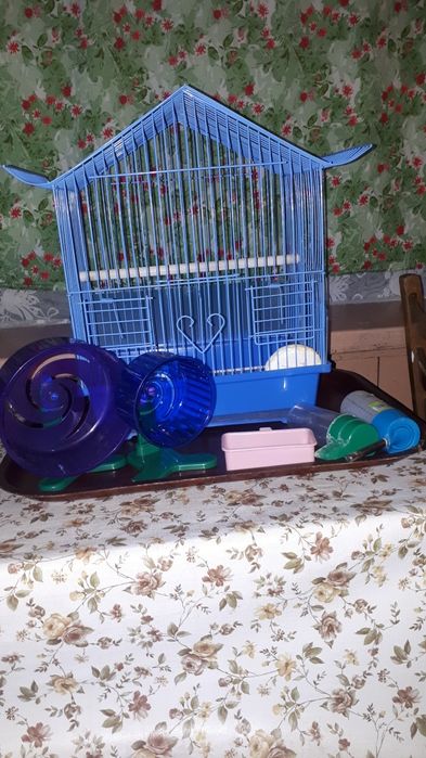 Клетка для попугаев или хомяков