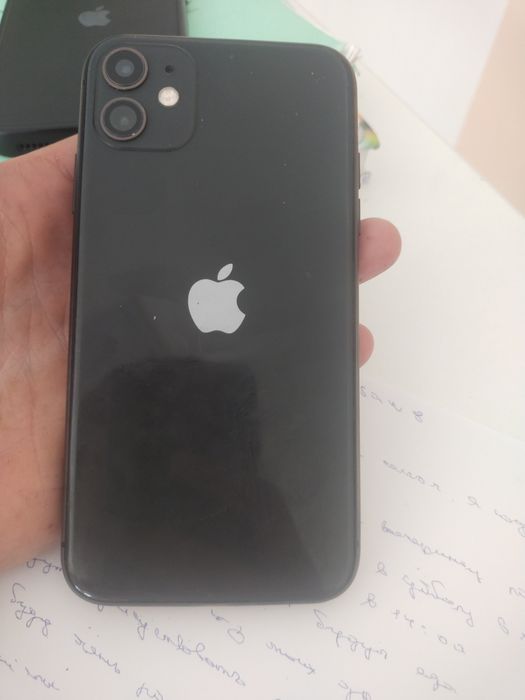 Продам айфон 11 64гб