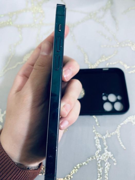 Продам Iphone 12 pro