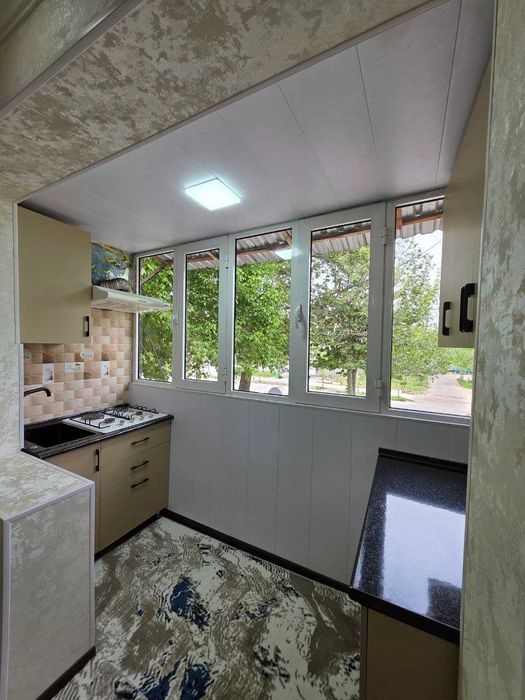 Продаётся 1х комнатная квартира перед 2х ком на 2-этаже Вокзал Феникс