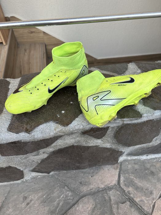 Vand ghete de fotbal nike air zoom pro