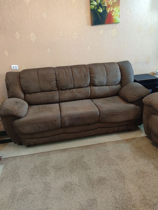 Продам диваны и кресло