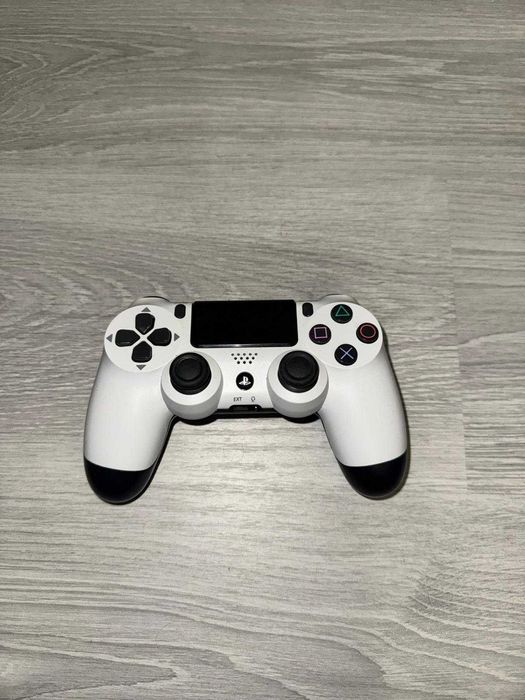 PlayStation 4 Pro – 1TB