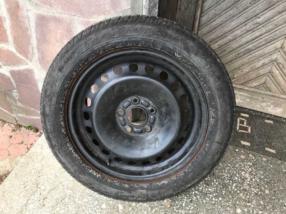 Авто части,гуми и аксесоари втора употреба за всякакви автомобили