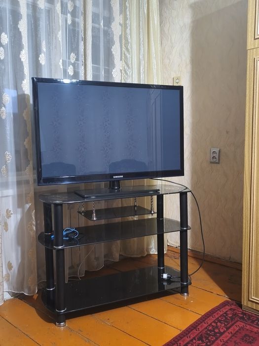 Продам телевизор Самсунг плазма