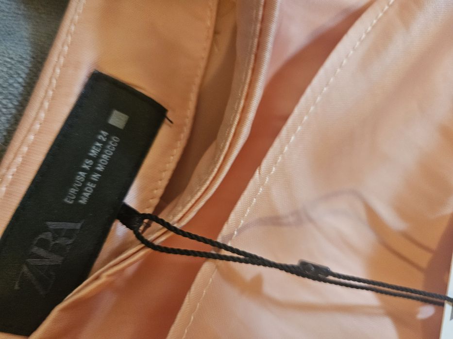 Страхотна секси пола Zara