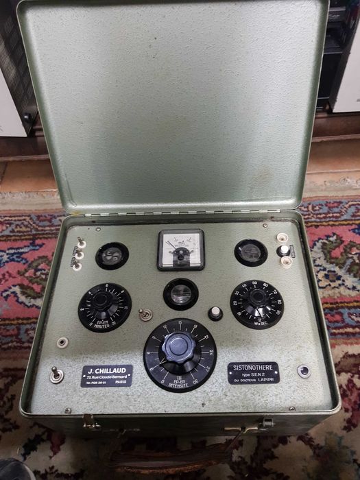 Sistonothère du Dr Lapipe Aparat Electric J. Chillaud, Paris, 1940