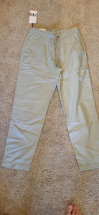 pantaloni Zara noi