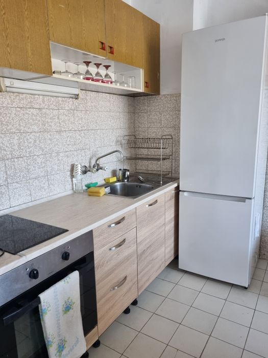 Тристаен апартамент под наем - Дупница, ж.к. Велчова Завера