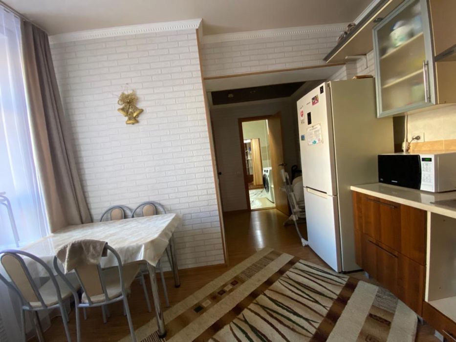 Продам 3 комнатную квартиру