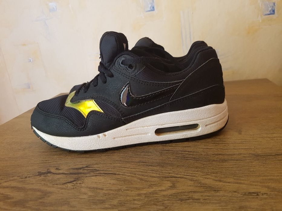 Nike Air Max маратонки 37 номер.