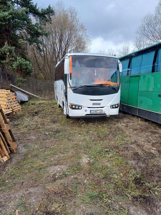 Автобус 28 местен