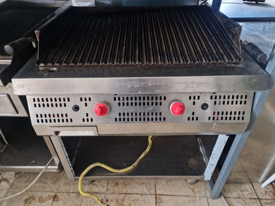 Grill electric sau gaz, de banc sau cu banc,