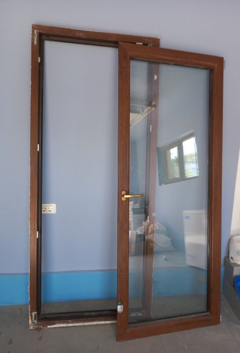 Usa + toc termopan pentru terasă