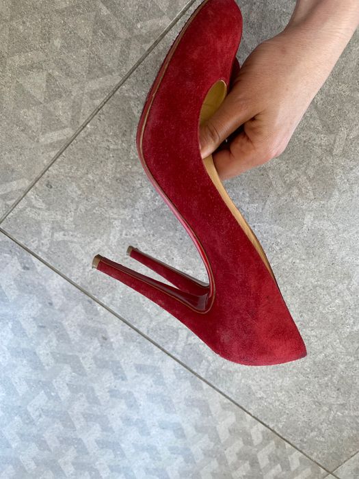 Оригинални обувки Louboutin