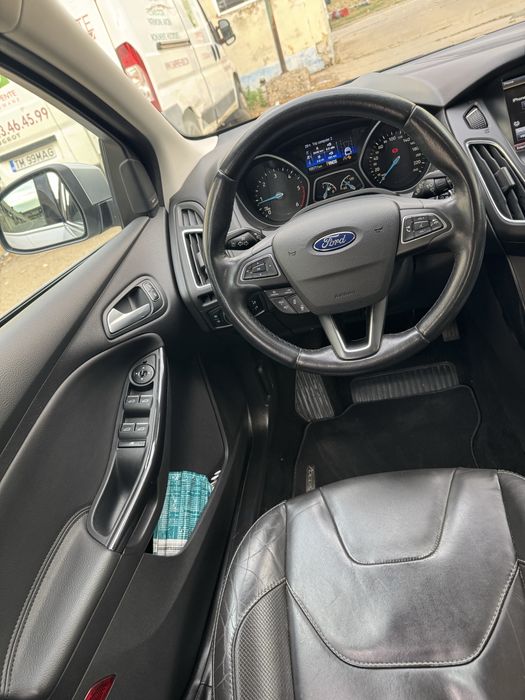 Vand urgent Ford Focus Wagon 2016 automat TDI 2.0 150CP  106000km reali!